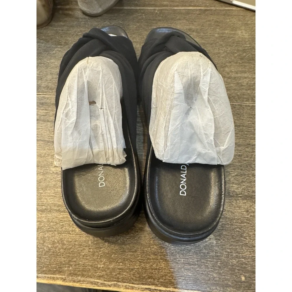 DONALD J PLINER Folley‎ Black Crepe Elastic Sandals Size 8.5